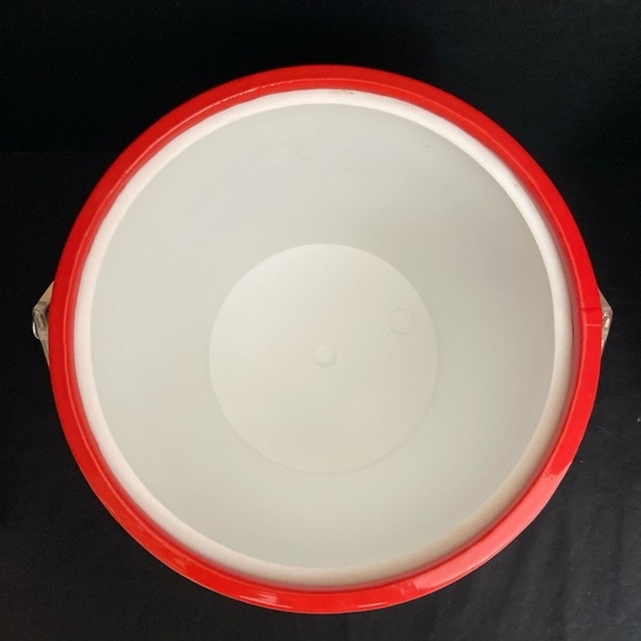 Vtg Red Vinyl Ice Bucket 70's 80s Retro MCM Barware Party Entertaining - Picture 4 of 8
